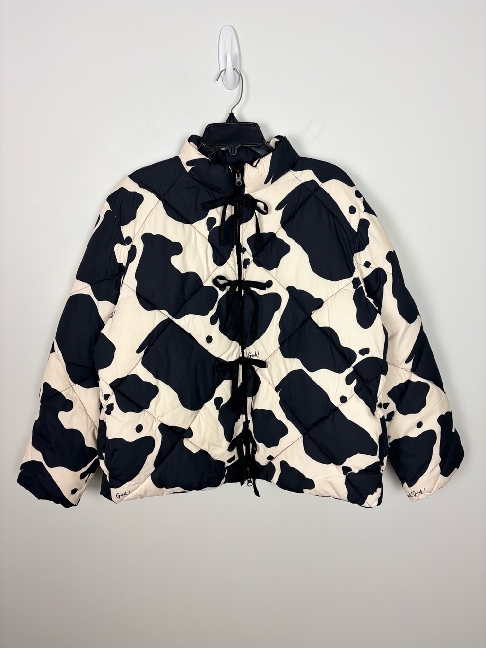 Free People Lisa Says Gah Lady Puffer Jacket in Black and White Cow Print Size X - Picture 4 of 13